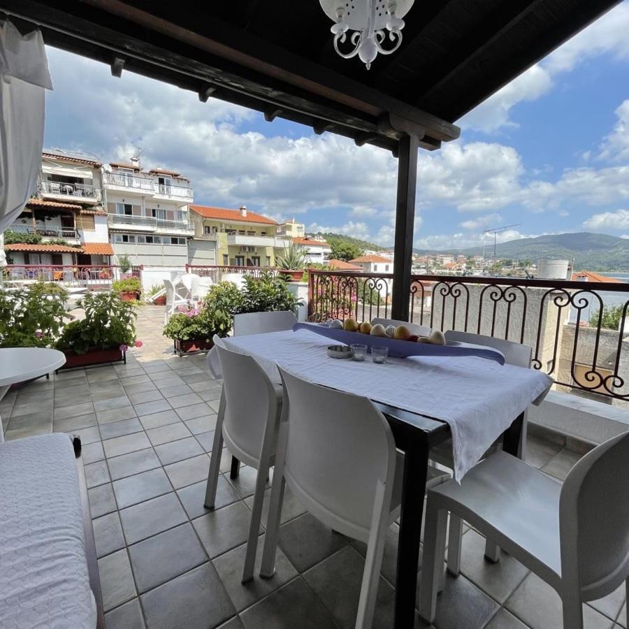 Aparthotel La Mira House Neos Marmaras Esterno foto