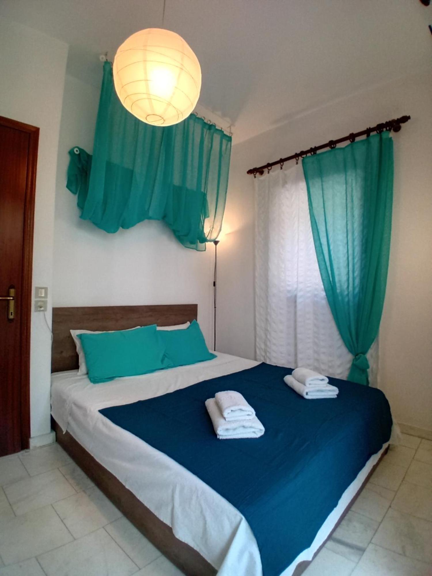 Aparthotel La Mira House Neos Marmaras Esterno foto